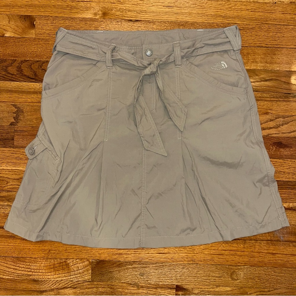 North Face Belted Khaki Cargo Nylon Sports Hiking Skirt Sz 16
